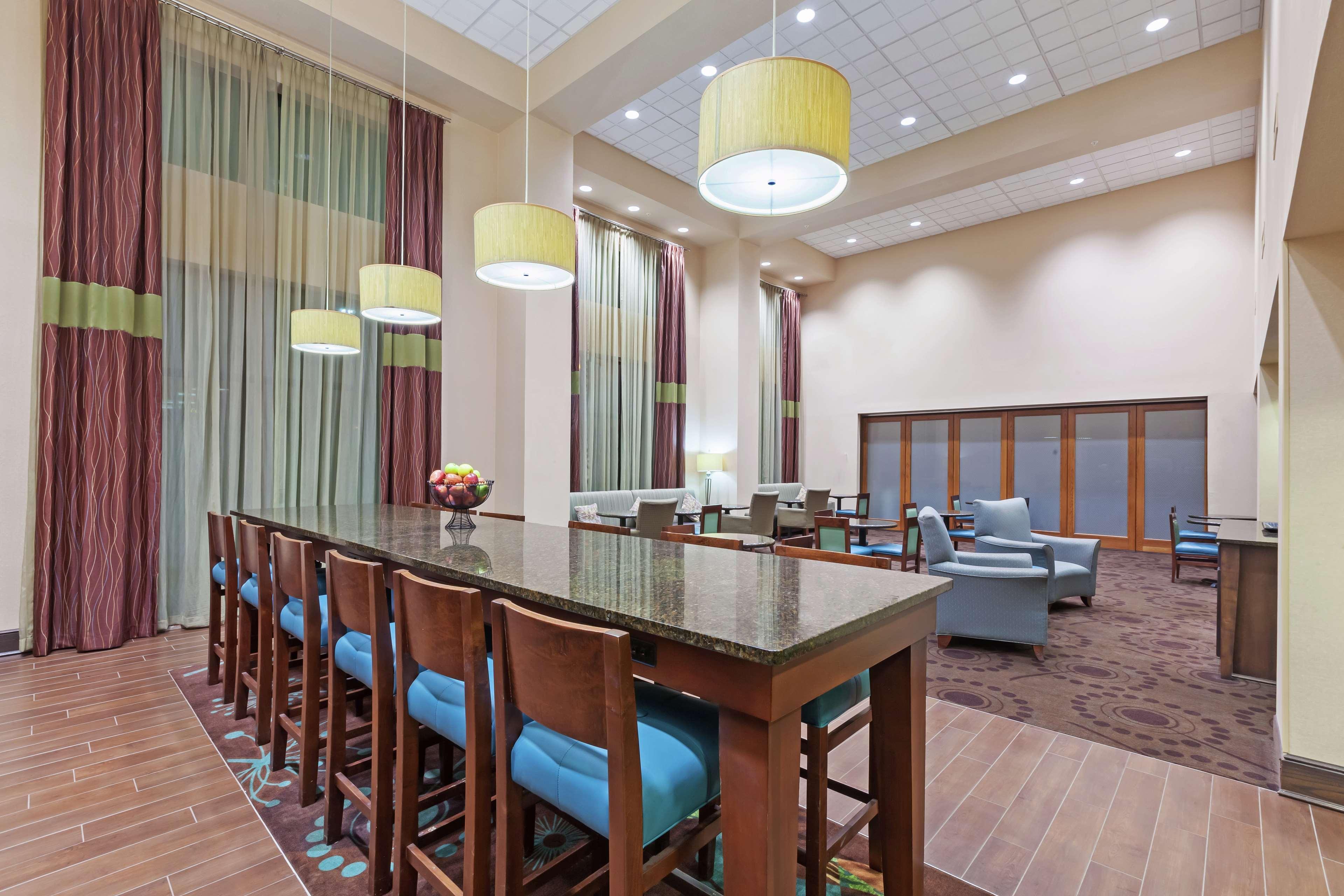 Hampton Inn & Suites Shreveport/Bossier City At Airline Drive Bagian luar foto