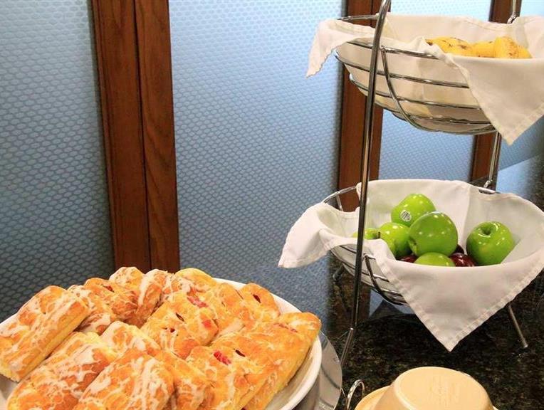 Hampton Inn & Suites Shreveport/Bossier City At Airline Drive Bagian luar foto